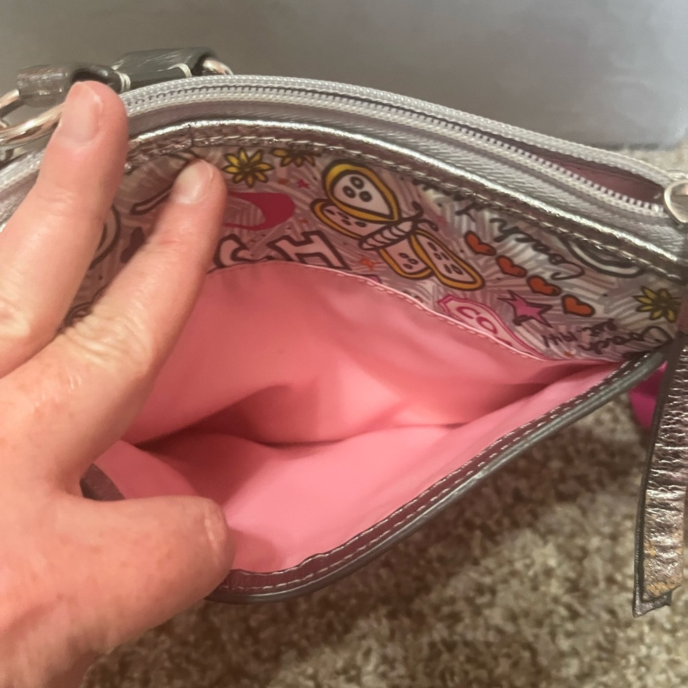 Coach Poppy Butterfly Graffiti Crossbody – EUC - Picture 4 of 8